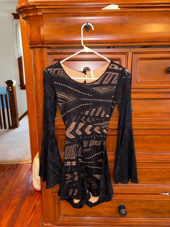 Sage Pants - Sage Black Lace Romper Dress Bell Sleeve Open Back Small